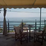 Kamari Keramídhion