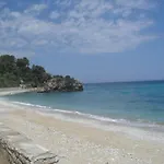 Kamari בית נופש