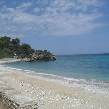 Kamari Tatil Evi